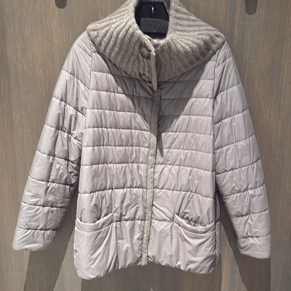 Agnona cashmere trimmed quilted jacket size 40